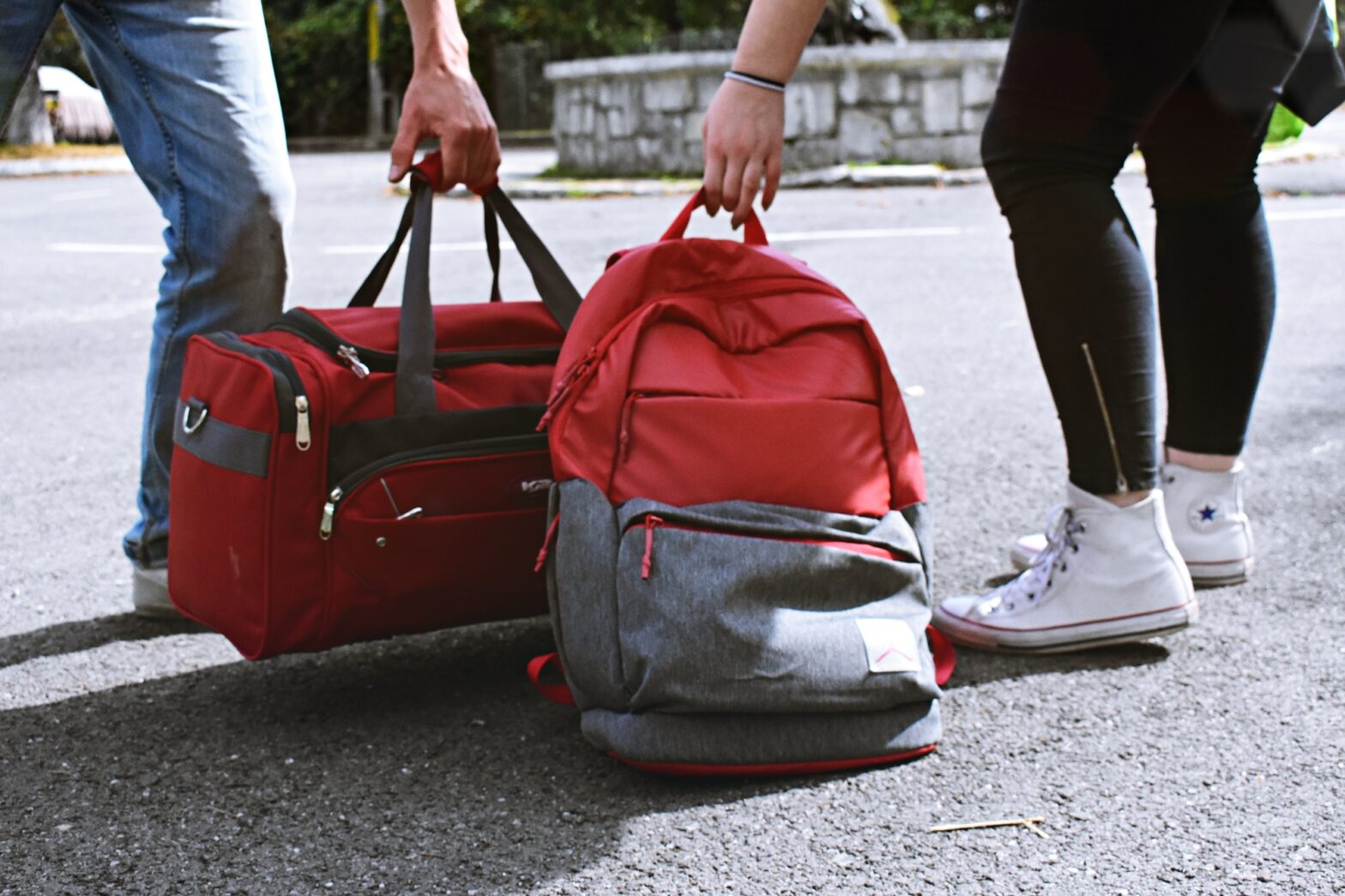 How to Choose the Best Luggage for Travel Abroad: A Comprehensive Guide